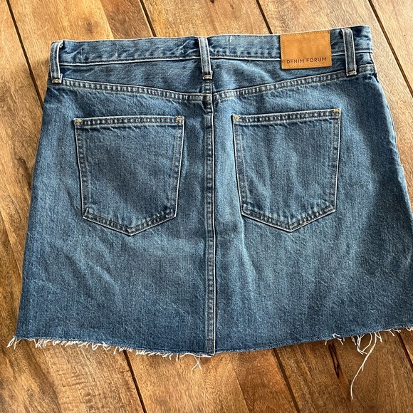 Aritzia denim forum the Edie mini skirt - Picture 4 of 5